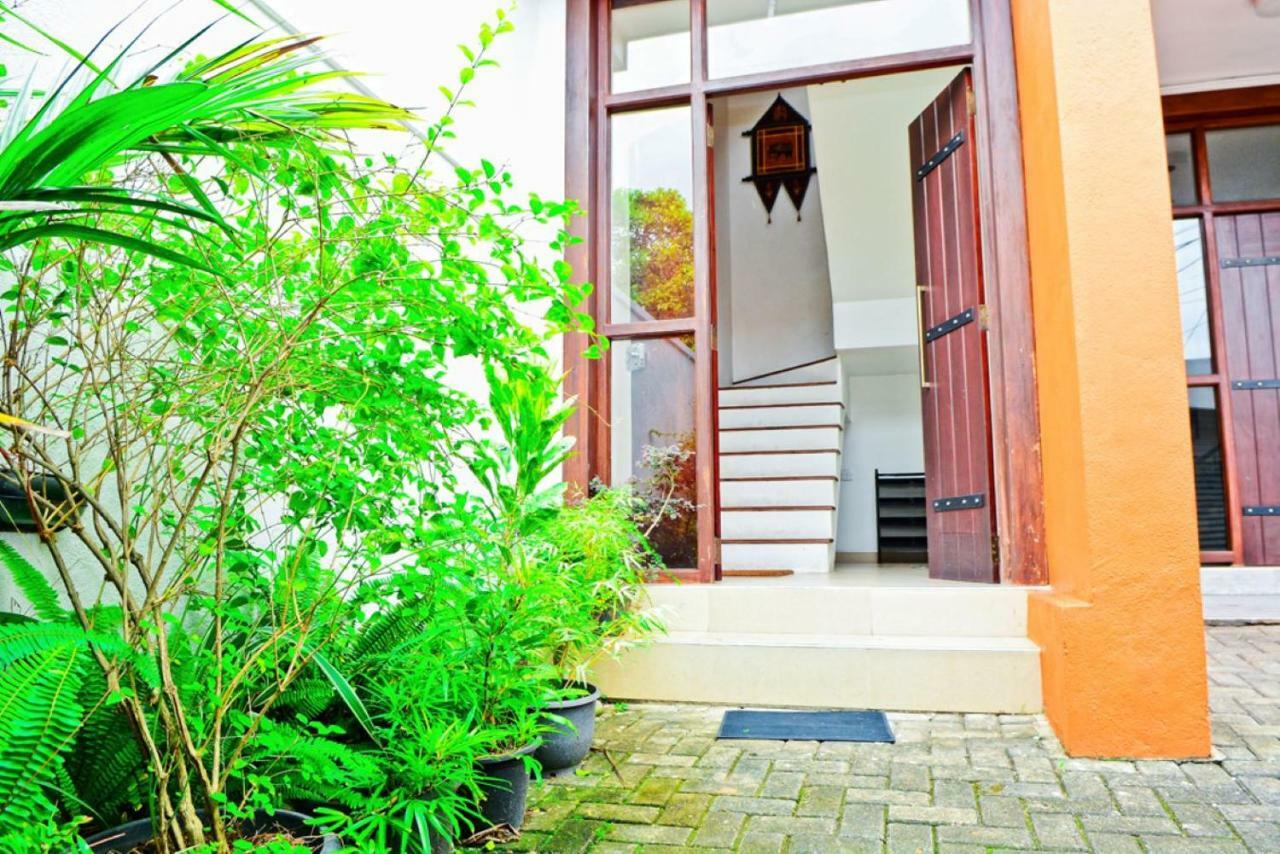Furnished Apartment At Colombo Suburbs Nawala Rajagiriya Exterior foto